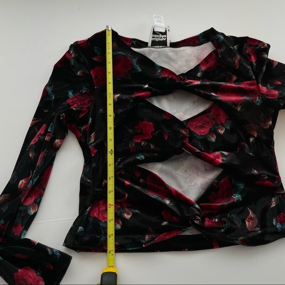 Autumn Adeigbo Rowenna Cutout Blouse velvet floral long sleeve crop 12 - Picture 5 of 10